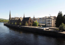 The Royal George Hotel on the river Tay