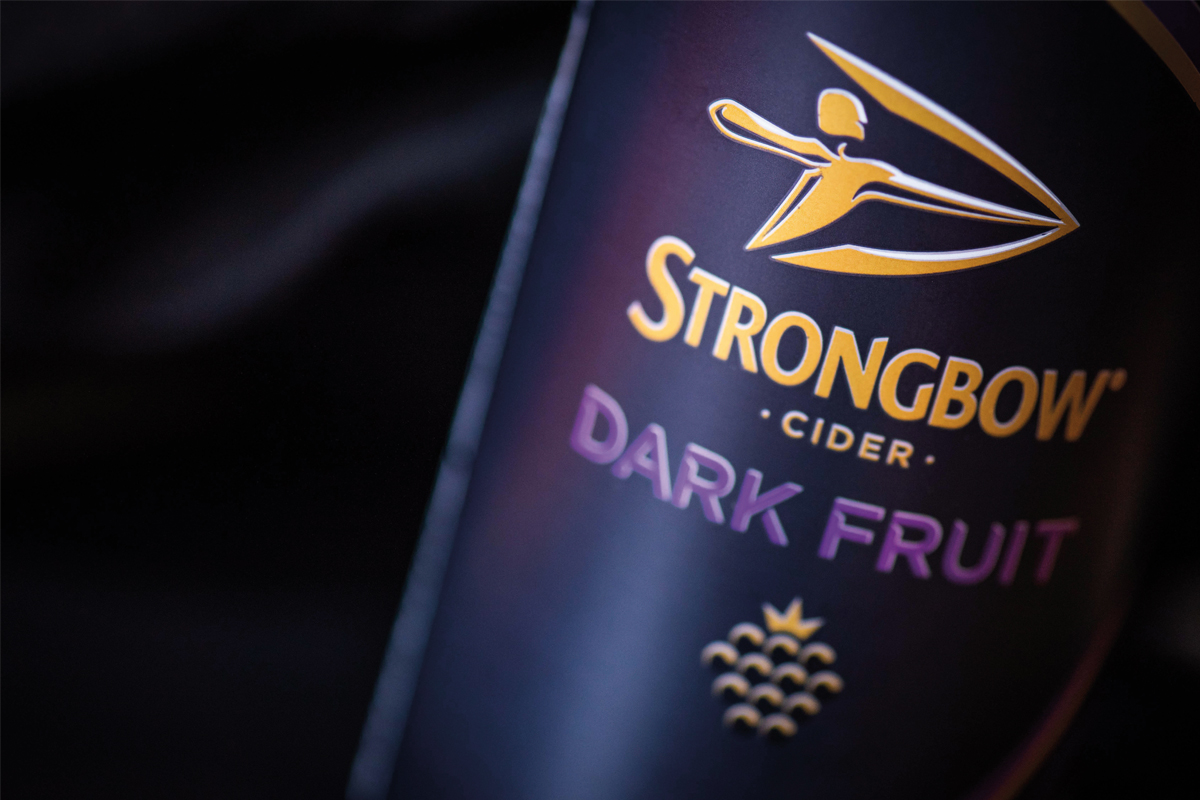 strongbow-dark-fruit-can