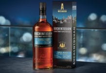 auchentoshan-whisky-bottle