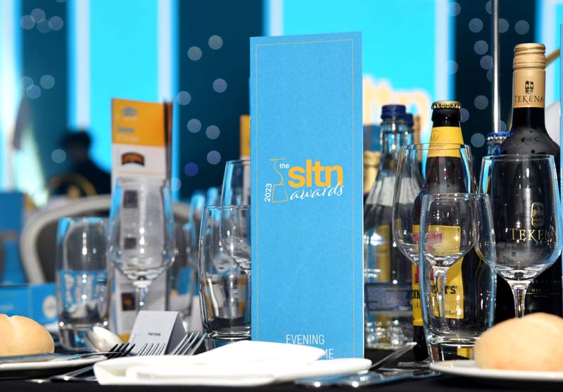 sltn awards table setting