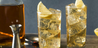 Whisky served with a mixer in tall glasses