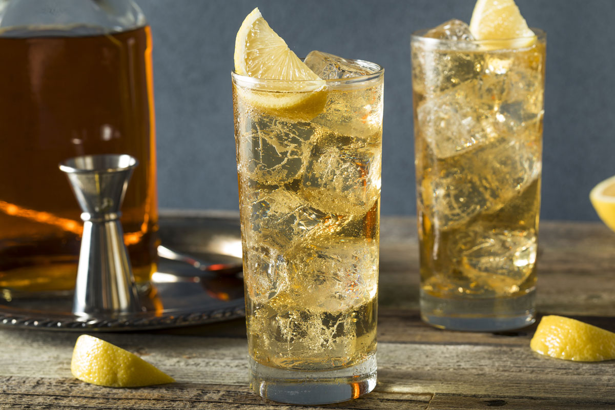 Whisky served with a mixer in tall glasses