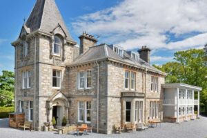 Outside image of large hotel