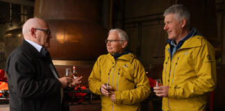 Tomintoul's master distiller Robert Fleming meeting with members of the CMRT