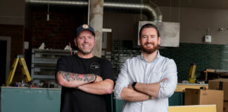 Scran & Roadie's Chris Mears (left) with the Worq Group's Jonathan Doherty (right)