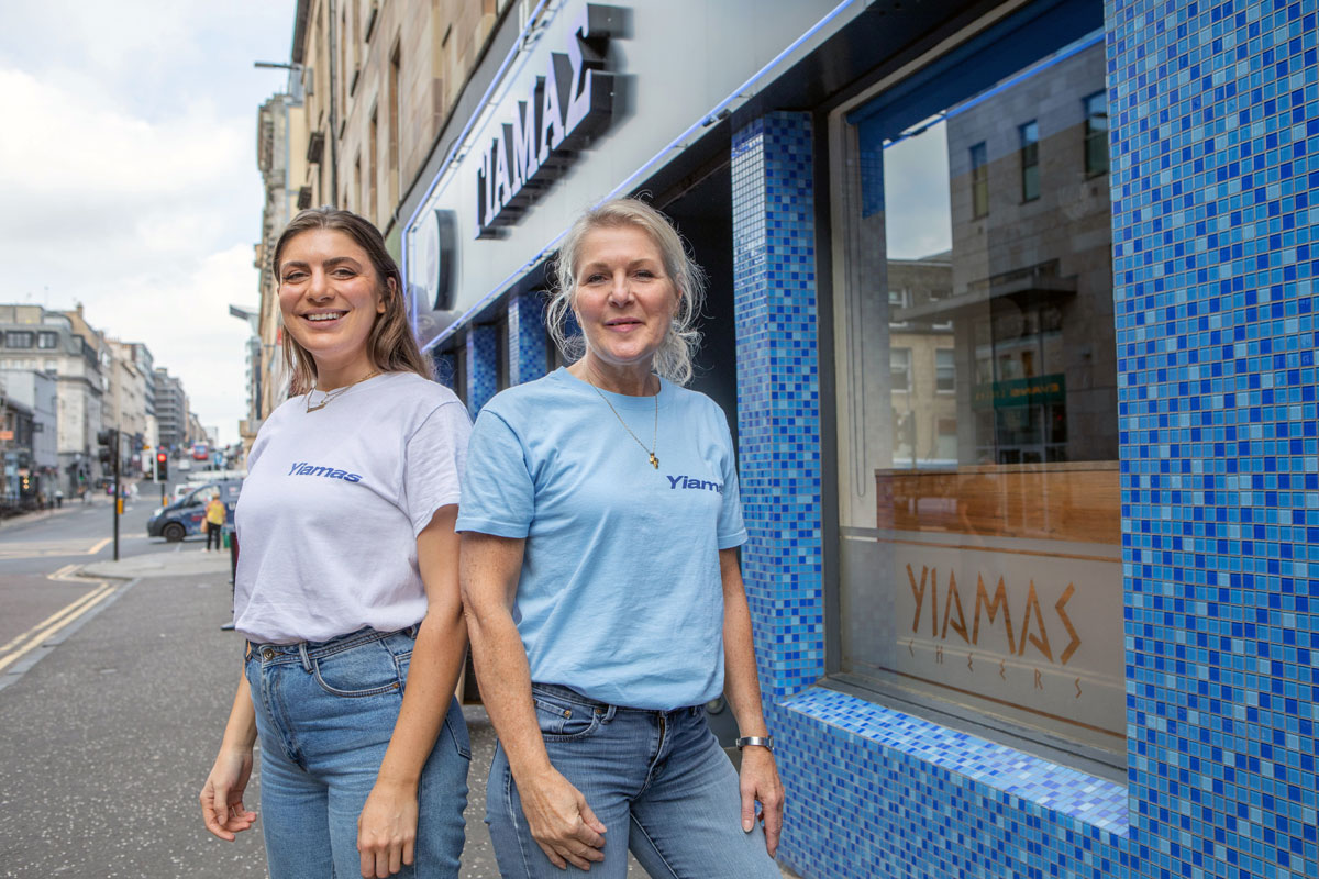 Linda and Stascia Bantouvakis