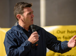 Burnham’s VAT cut promise earns him hospitality backing Burnham